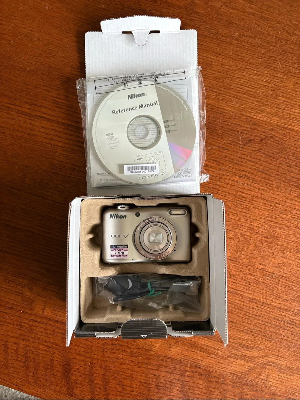 New In Box Nikon COOLPIX L27 Compact Digital Camera - Silver